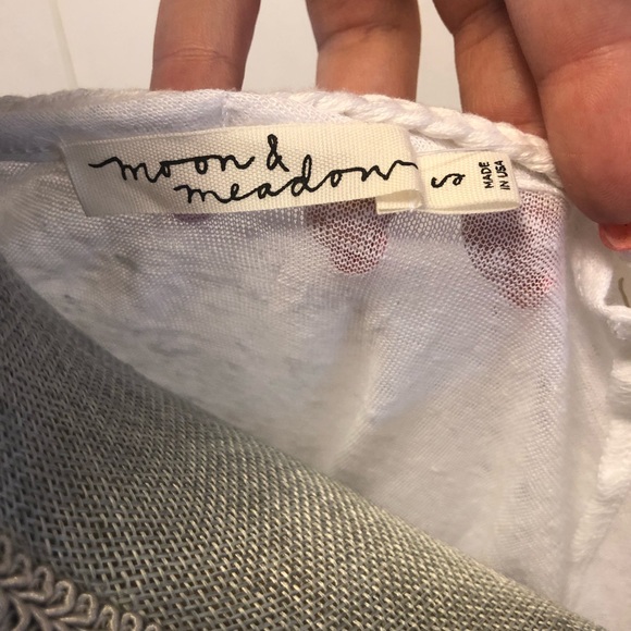 💲🔻 MOON & MEADOW LINEN COLD SHOULDER TOP - Picture 5 of 6